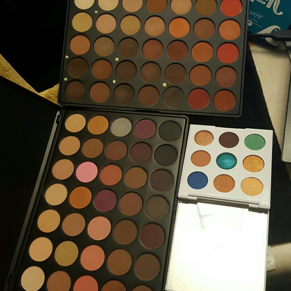 Eyeshadow Palettes